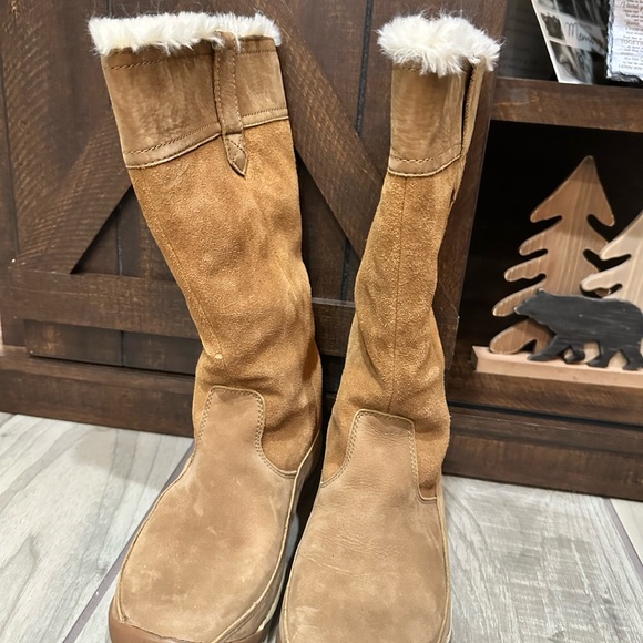 Timberland Women's Brown Winter Boots - Picture 2 of 2